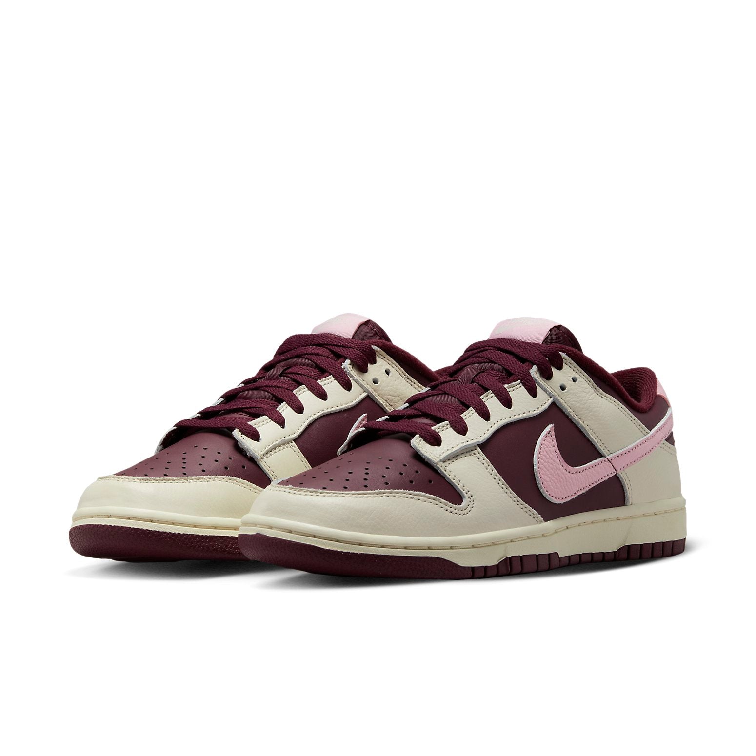 Nike Dunk Low Premium "Valentine's Day" DR9705-100