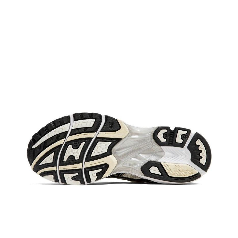 ASICS Gel-Kayano 14 Retro Sneaker – Unisex Black/White/Silver